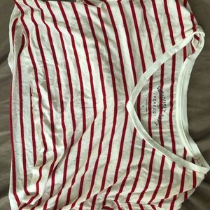 Striped cropped V-neck tee